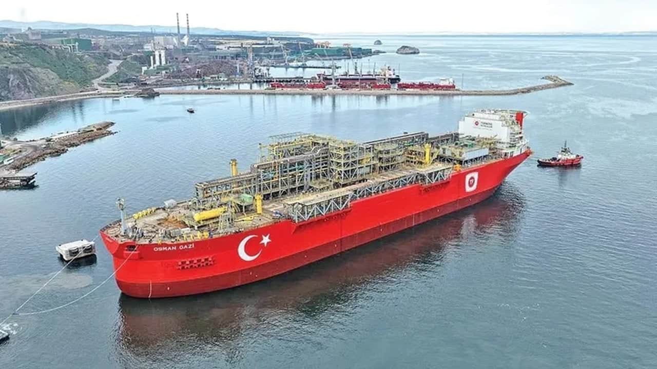 Foto - Berat Albayrak vizyonuyla başlamıştı: 6 yılda 4 milyon hanenin ışığı oldu