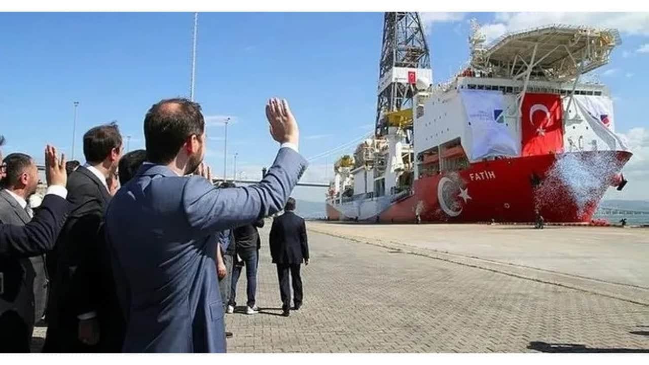 Foto - Berat Albayrak vizyonuyla başlamıştı: 6 yılda 4 milyon hanenin ışığı oldu