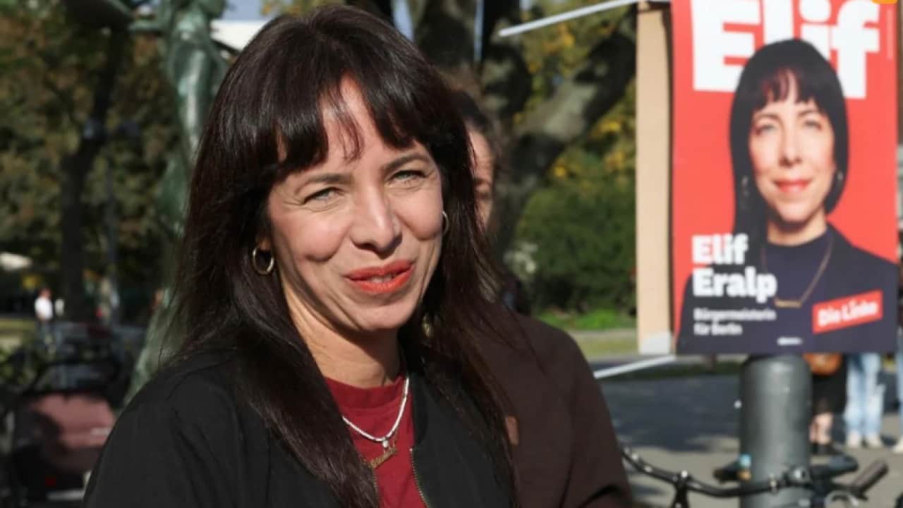 Foto - Berlin’de tarih yazan Elif Eralp’ten Türk toplumuna çağrı: "Siyasete katılın"