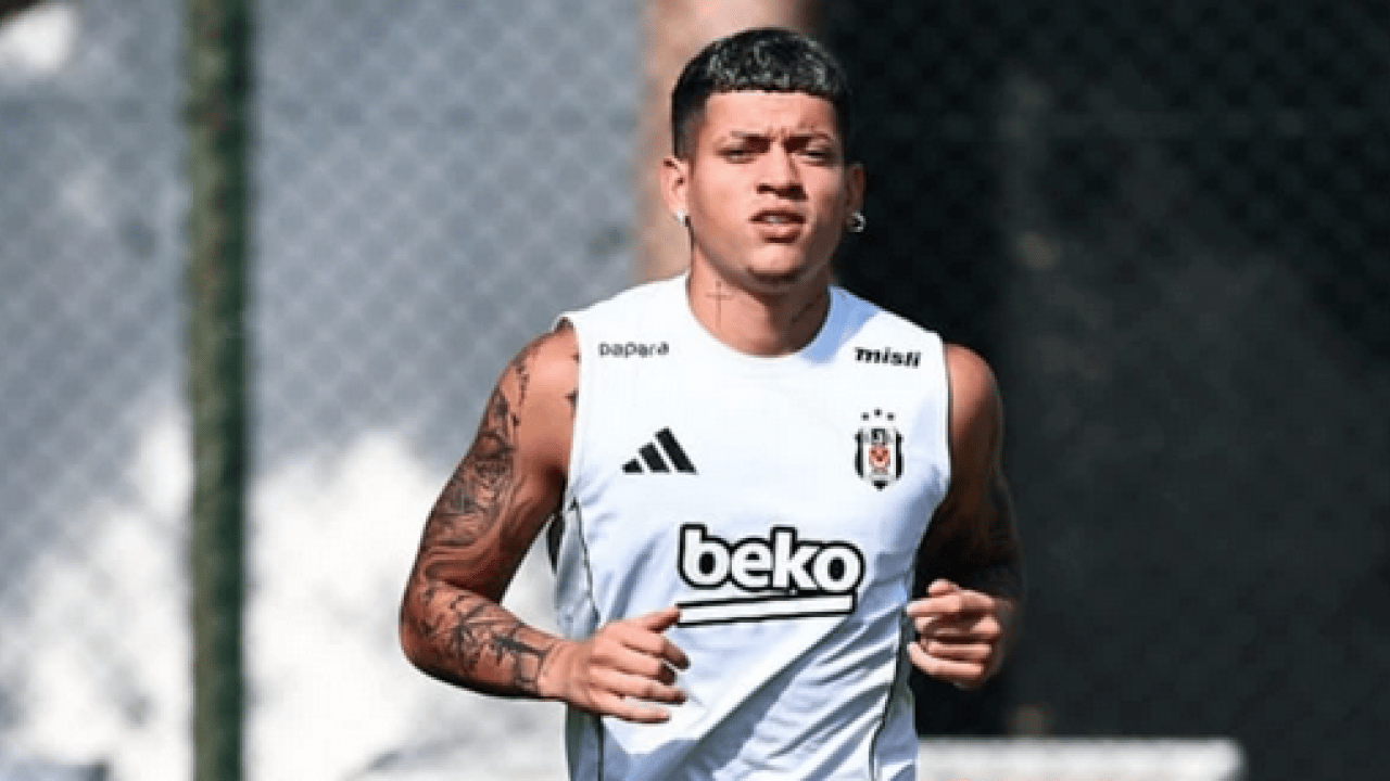 Foto - Beşiktaş 2029 yılına sözleşmesi olan futbolcusunu bir kez daha kiraladı! 