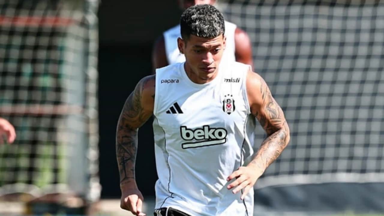 Beşiktaş 2029 yılına sözleşmesi olan futbolcusunu bir kez daha kiraladı!