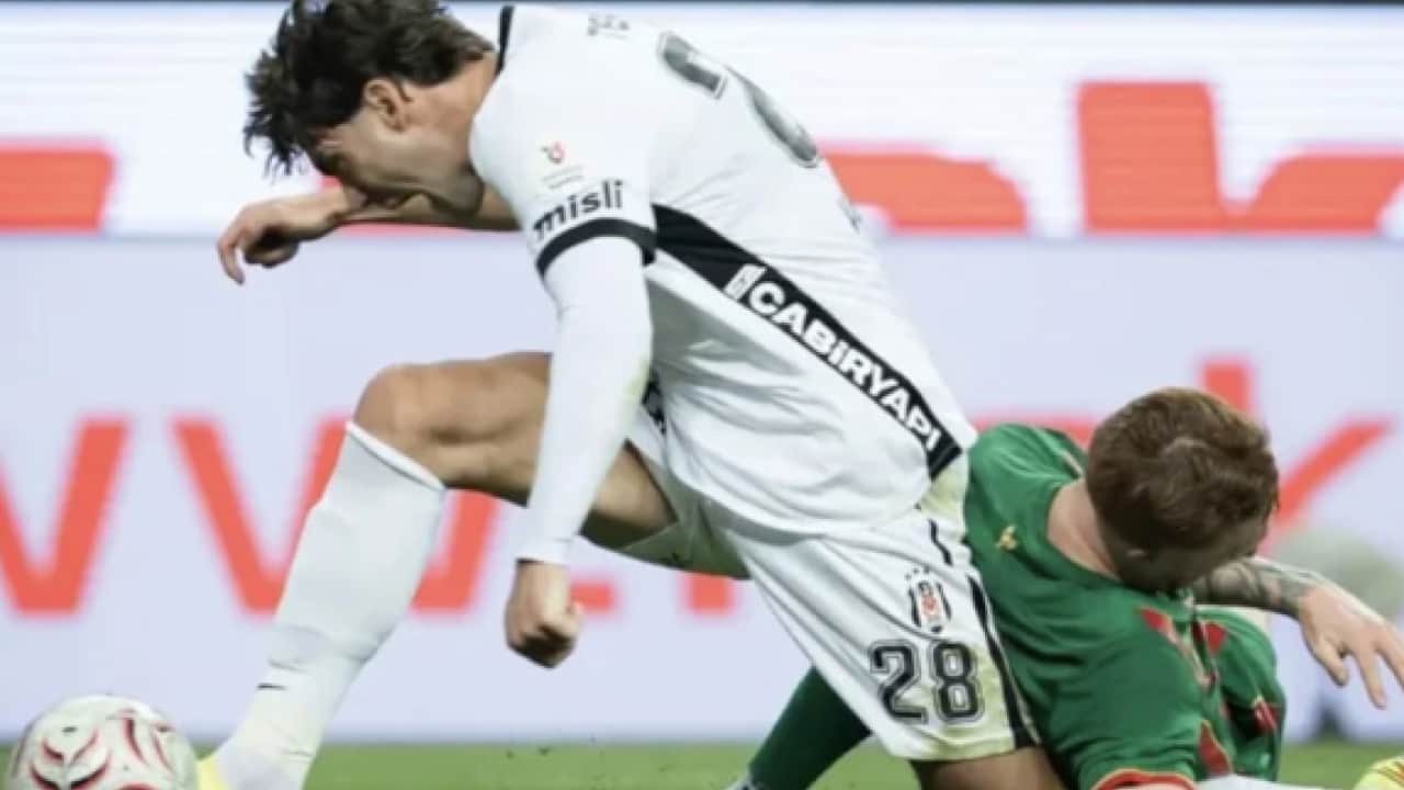 Foto - Beşiktaş-Amedspor maçı Sırbistan’da manşet oldu: Bu penaltı değilse nedir?