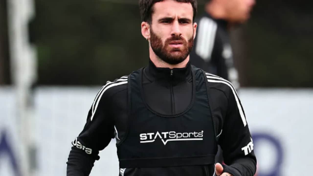Foto - Beşiktaş için içinden çıkamadı ve çözümü FIFA'da bulacak! Yırtın şu alçağın sözleşmesini...