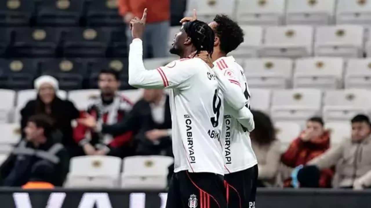 Foto - Beşiktaş kupada zirveye oturdu