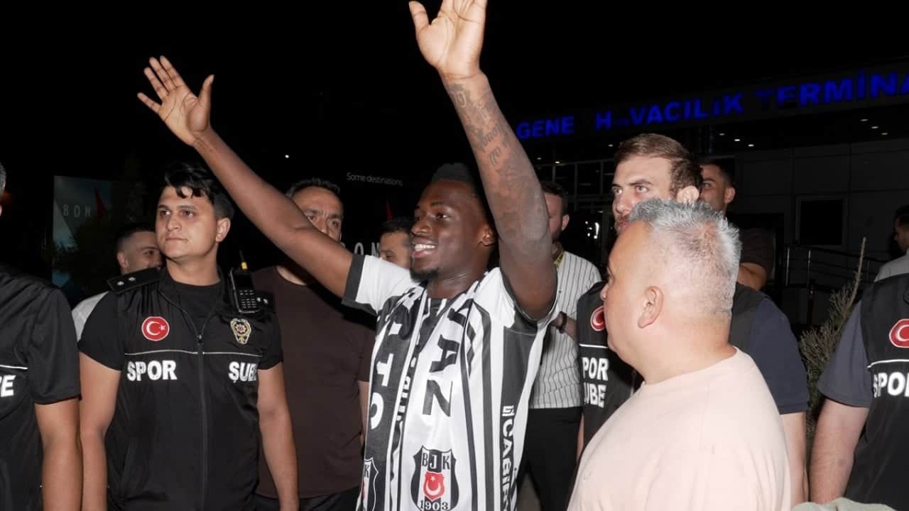 Foto - Beşiktaş’ın yeni transferi Ernest Poku İstanbul’da