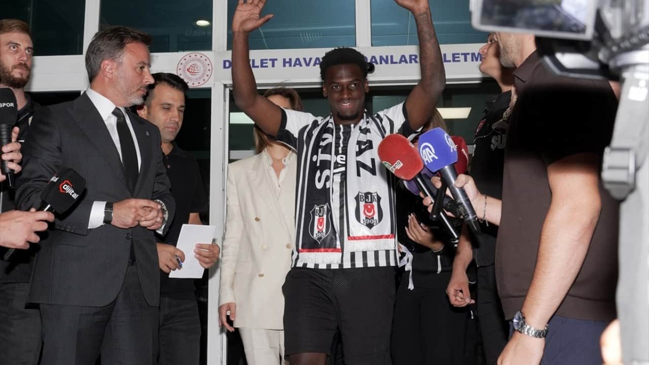 Foto - Beşiktaş’ın yeni transferi Ernest Poku İstanbul’da