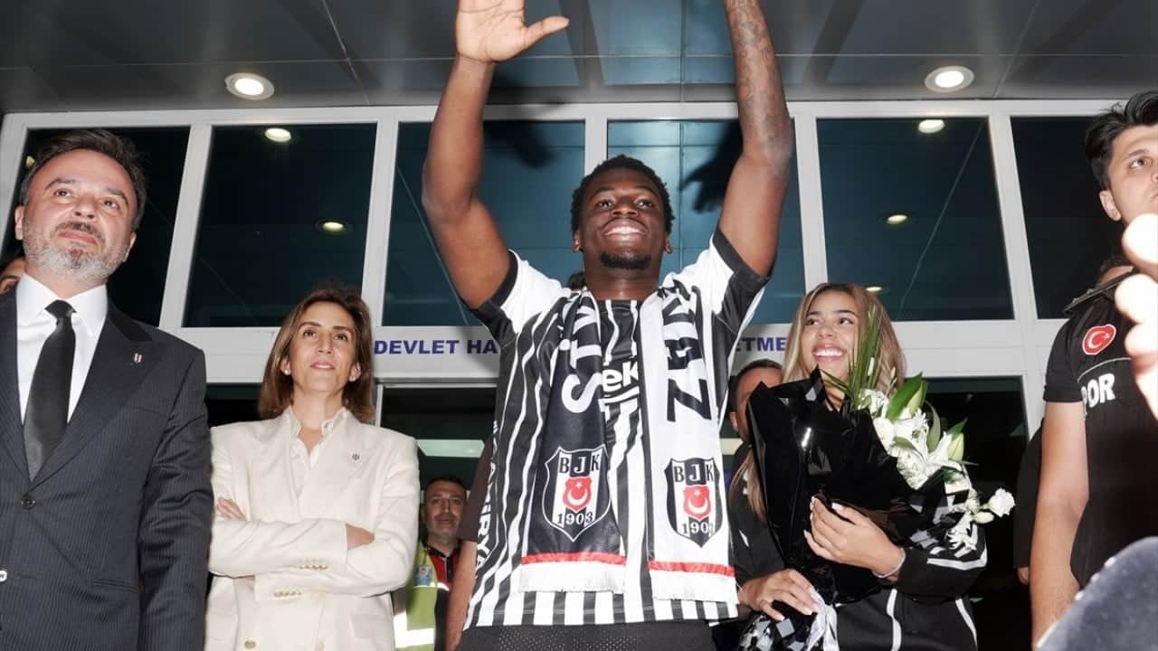 Foto - Beşiktaş’ın yeni transferi Ernest Poku İstanbul’da