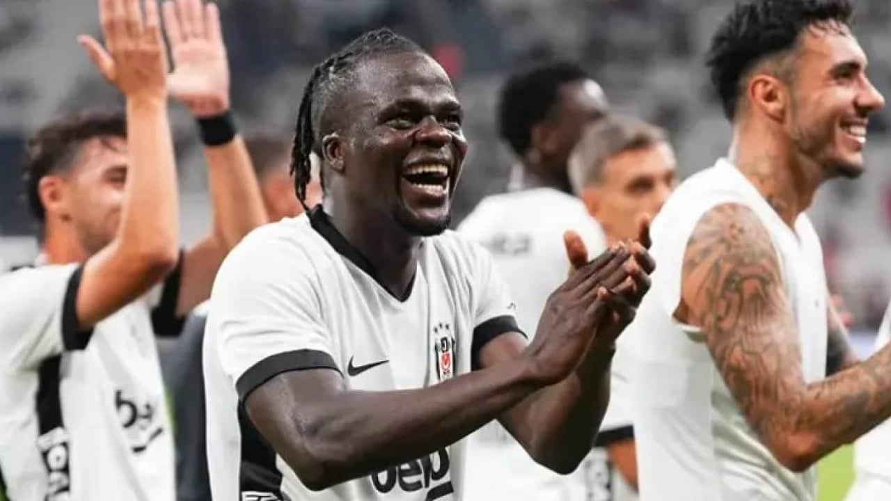 Foto - Beşiktaşlı Olaitan sergilediği futbolla Avrupa’da da adından söz ettiriyor