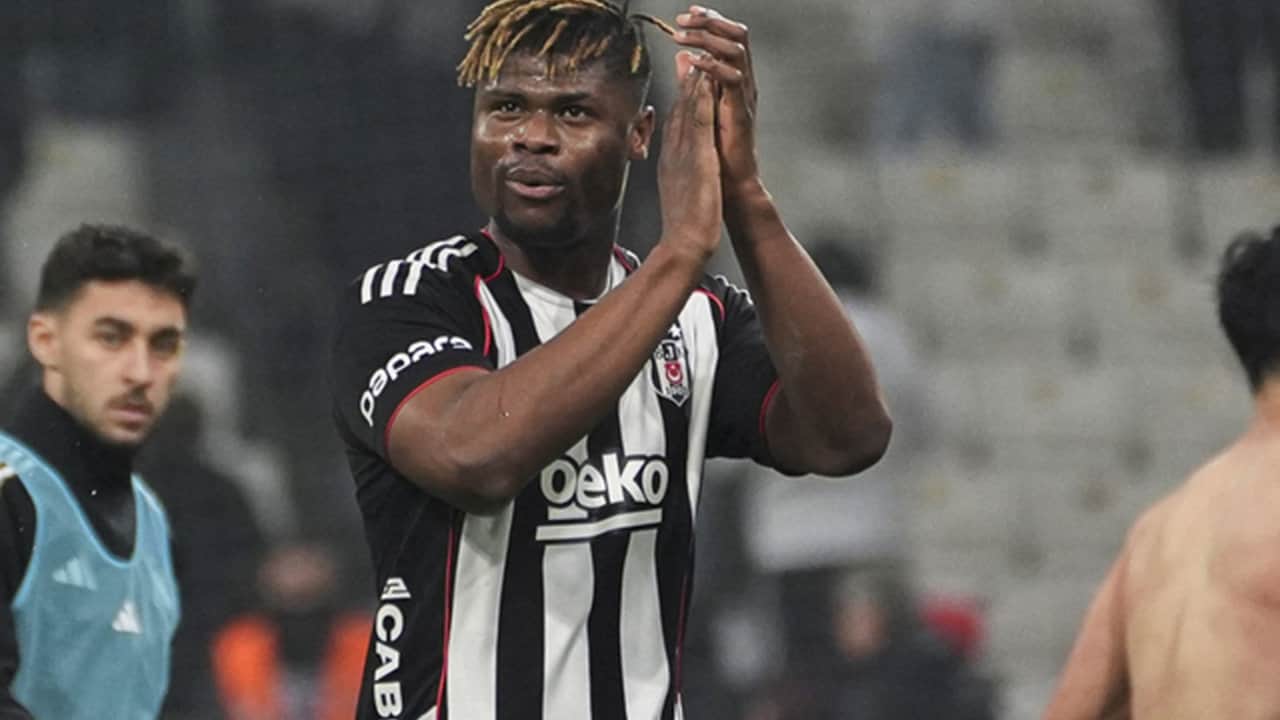 Foto - Beşiktaş’ta beklenmedik ayrılık! Rekor transfer bavulunu topladı, apar topar gidiyor