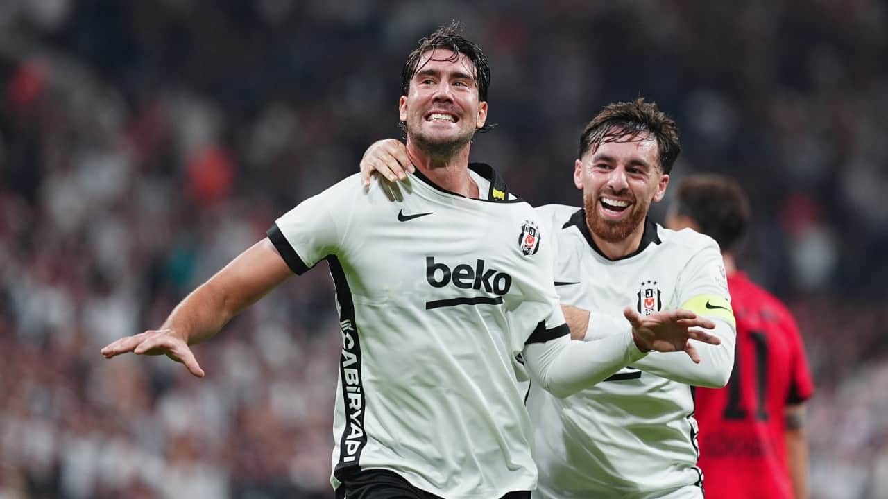 Foto - Beşiktaş'tan Vlahovic savunması: Gözler PFDK'da: Adalet ve eşitlik vurgusu...