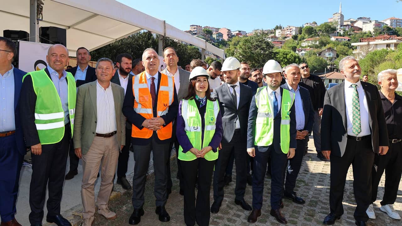Foto - Beykoz’da site bazında yıkım başladı! Kentsel dönüşüm için ilk adım atıldı