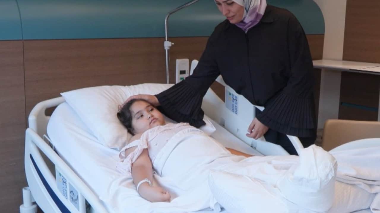 Bir ayağı diğerinden büyüktü: Iraklı minik Lyan Türkiye’de şifa buldu