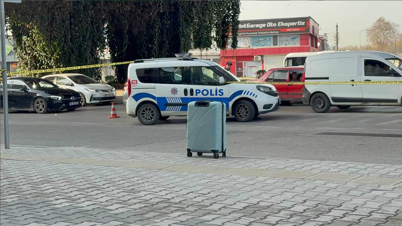 Foto - Bir ili ayağa kaldıran şüpheli valiz! İçinden bakın ne çıktı