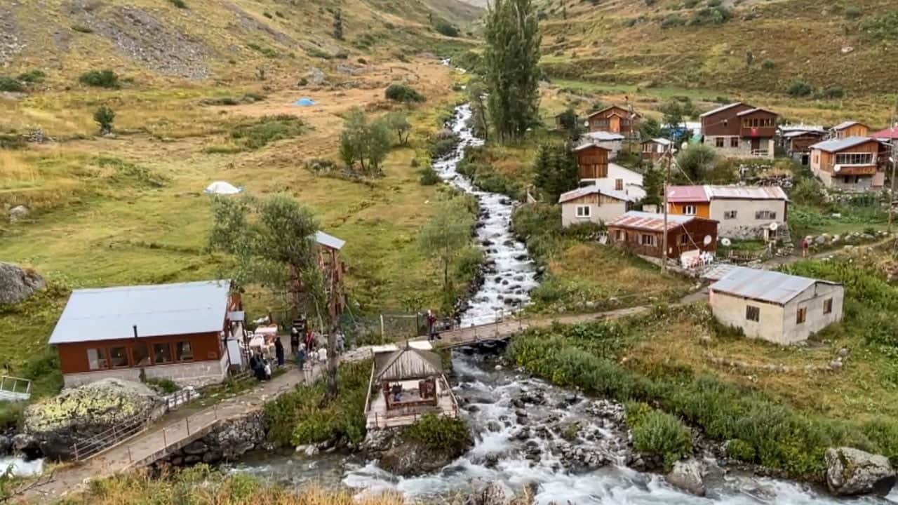 Bir kez gelen her yaz yeniden dönüyor! Şehir sıcağından kaçan buraya geliyor