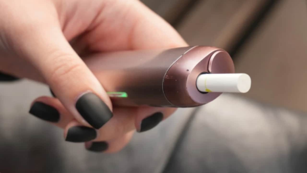 Bir nefeste bin zehir var: Elektronik sigara da akciğerleri vuruyor!