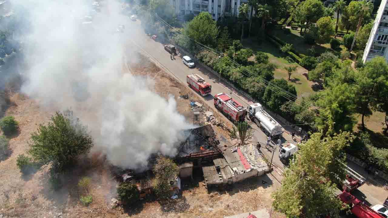 Foto - Birbirini alevlerde sanan anne-oğul gözyaşlarına boğuldu!