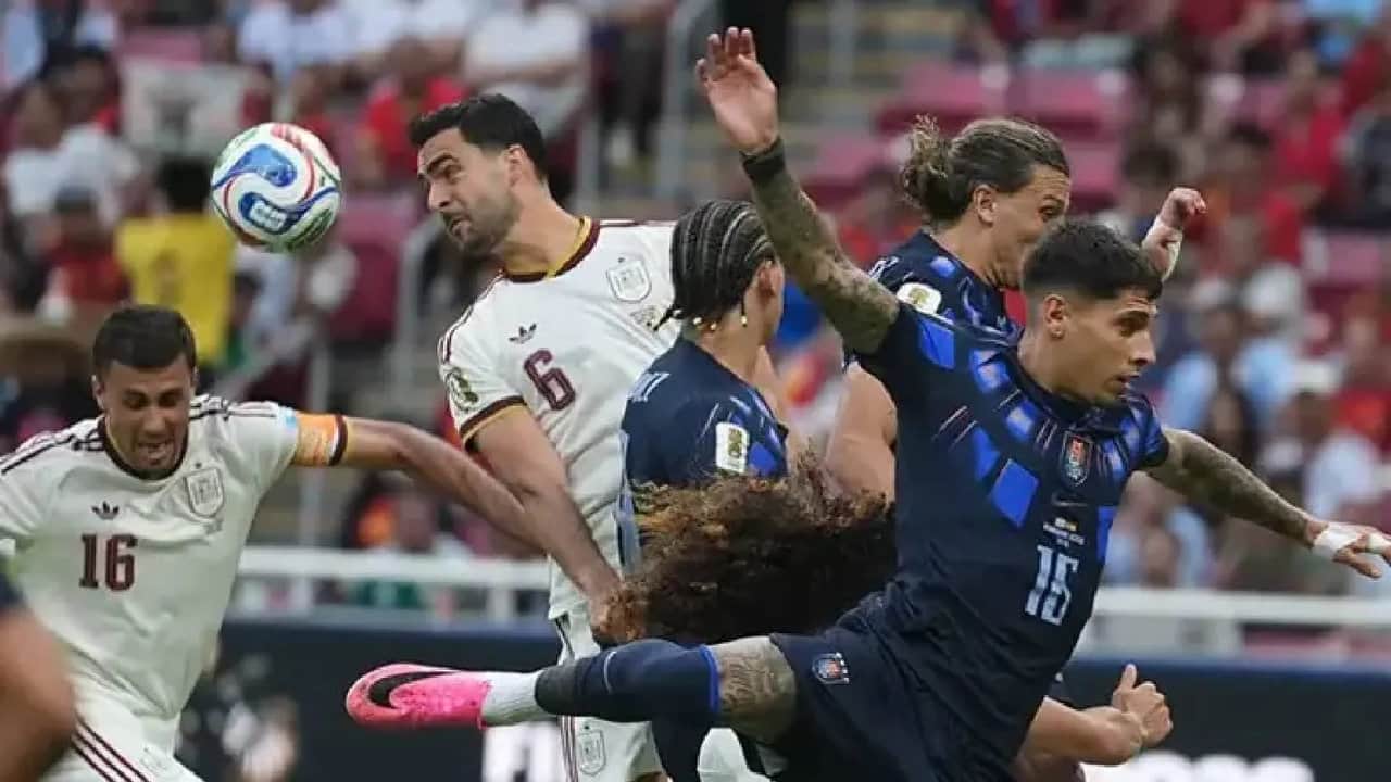 Foto - Bizimkiler de günlerini gün etsin! Dünya Kupası’ndan elenen Uruguay’da futbolculara görülmemiş ceza