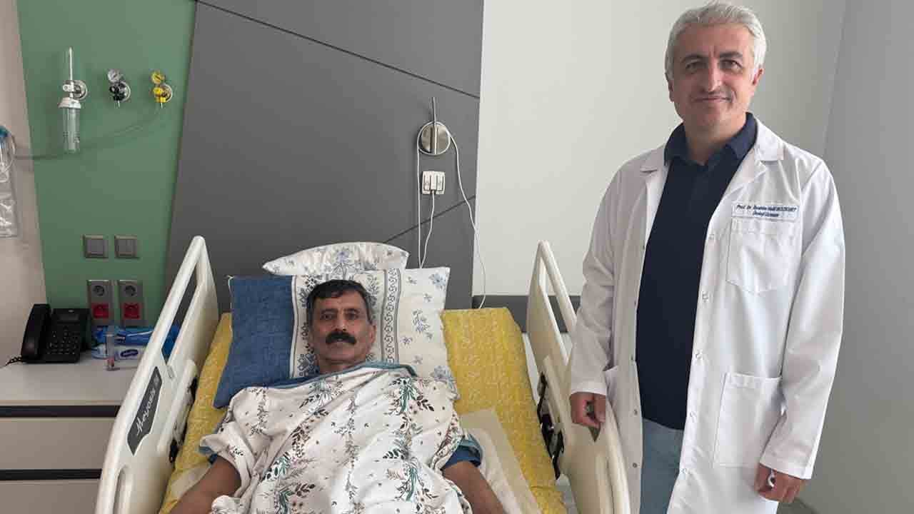 Foto - Böbreğinde 2,5 kiloluk kitleyle 6 yıl yaşadı!