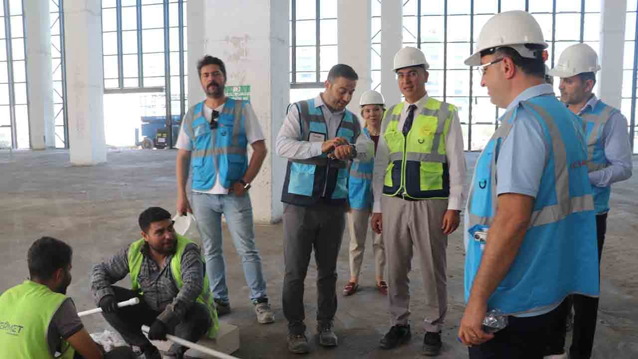 Foto - Bölgenin en büyük sağlık yatırımı yolda: Devasa hastanenin yüzde 98’i tamam