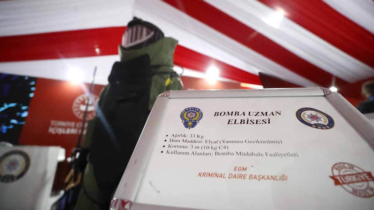 Foto - Bomba uzmanlarına yerli zırh: Patlamaya karşı tam koruma