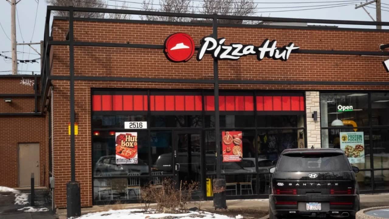 Foto - Boykot listesindeki ünlü pizzacı belasını buldu! 2,7 milyar dolarlık devirle komple el değiştirdi