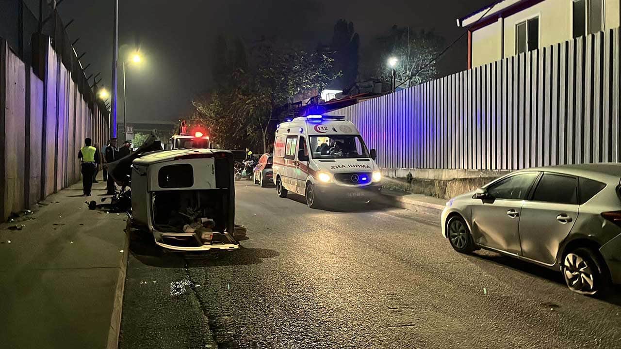Foto - Böyle kepazelik olmaz! Önce kaza yaptı sonra polise bıçak çekti