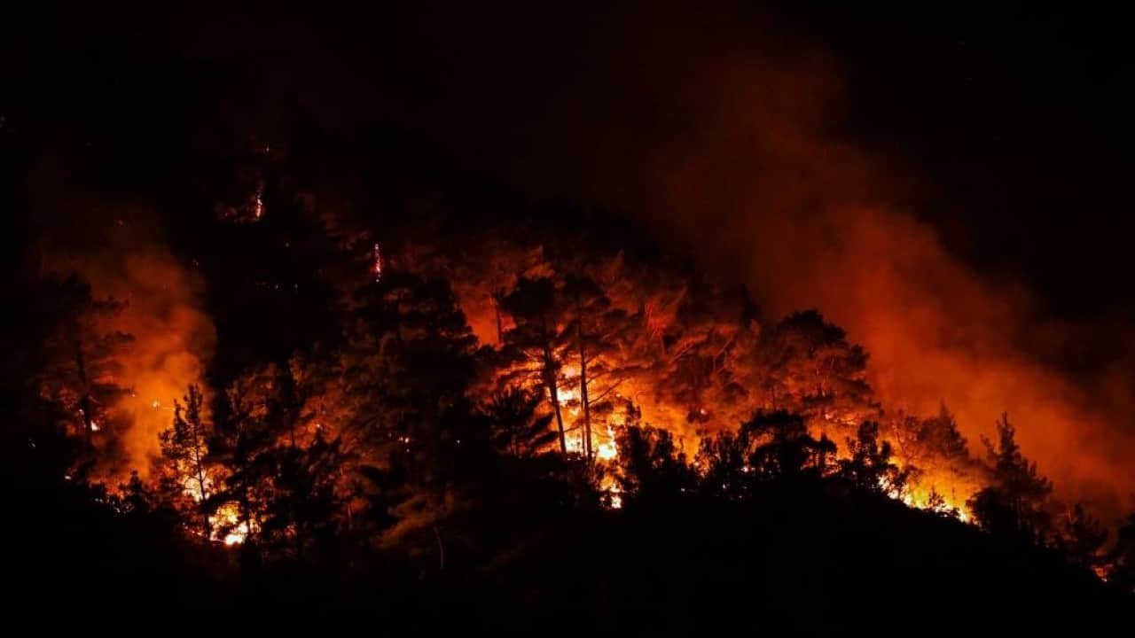 Foto - Bozyazı’daki yangın söndürüldü Sabaha kadar alevlerle savaştılar
