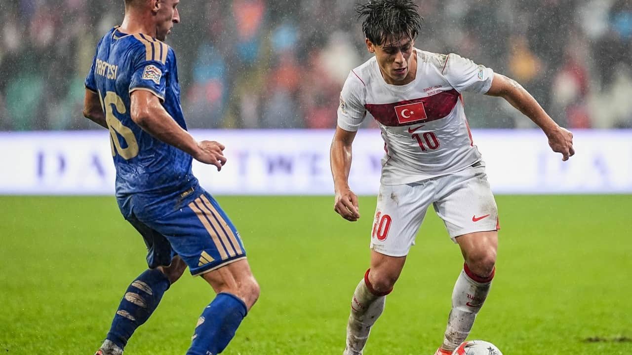 Foto - Bu çocuk daha ne yapsın? Arda Güler'in İtalya hezimetindeki bu görüntüsü dünya basınında...