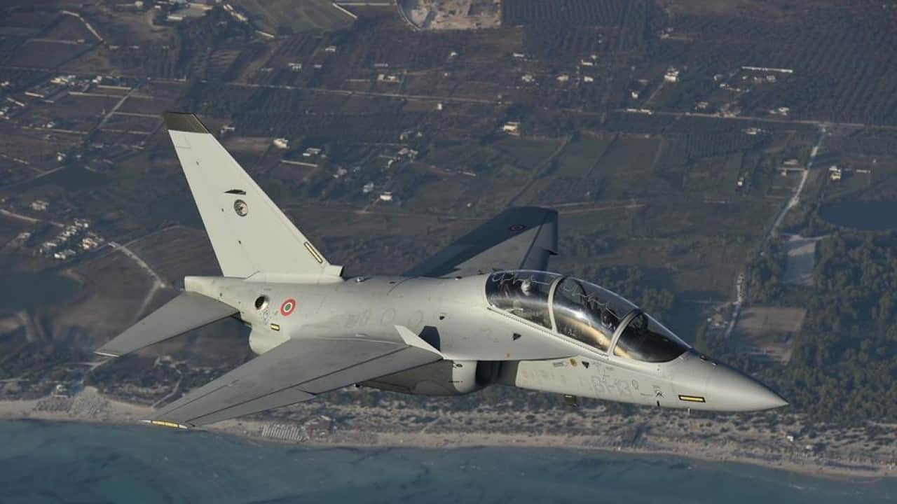 Foto - Bu güzel bir gelişme değil: Baykar'ın ortağı Türkiye'den önce topa girdi! Hürjet yerine o uçağı alacaklar