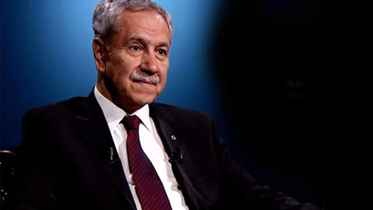 Foto - Bülent Arınç’tan yine aynı terane! Tayyip Erdoğan’ı şu ağzına almasan olmaz mı?