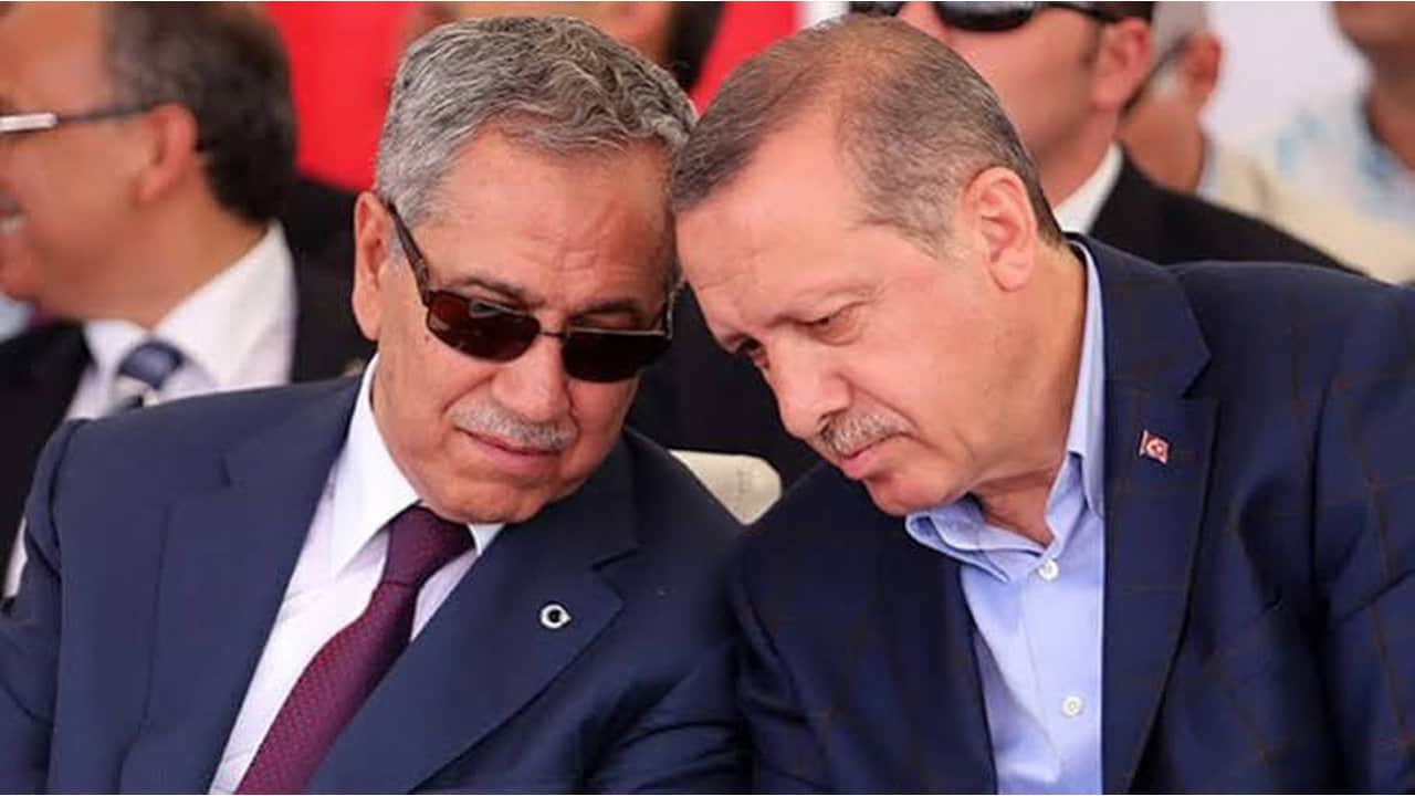 Foto - Bülent Arınç’tan yine aynı terane! Tayyip Erdoğan’ı şu ağzına almasan olmaz mı?