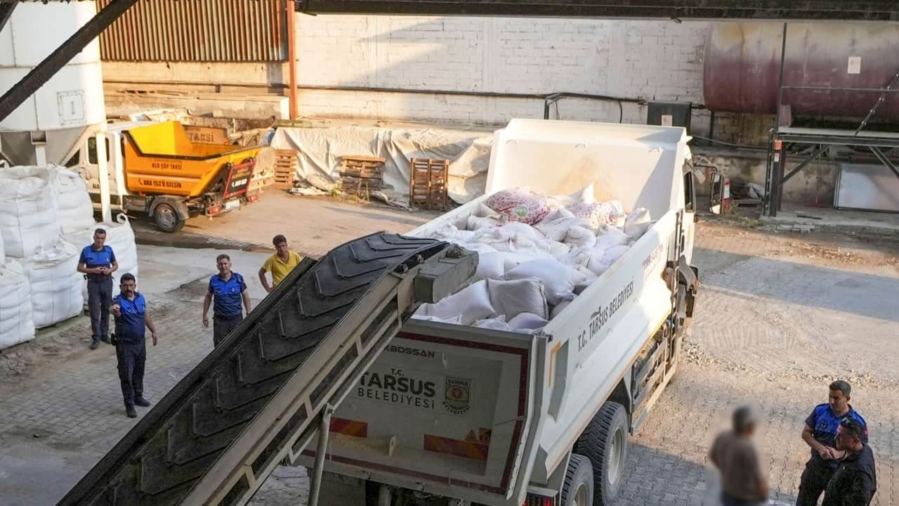 Foto - Bunları insanlara yedireceklerdi! Fabrikada mide bulandıran görüntüler