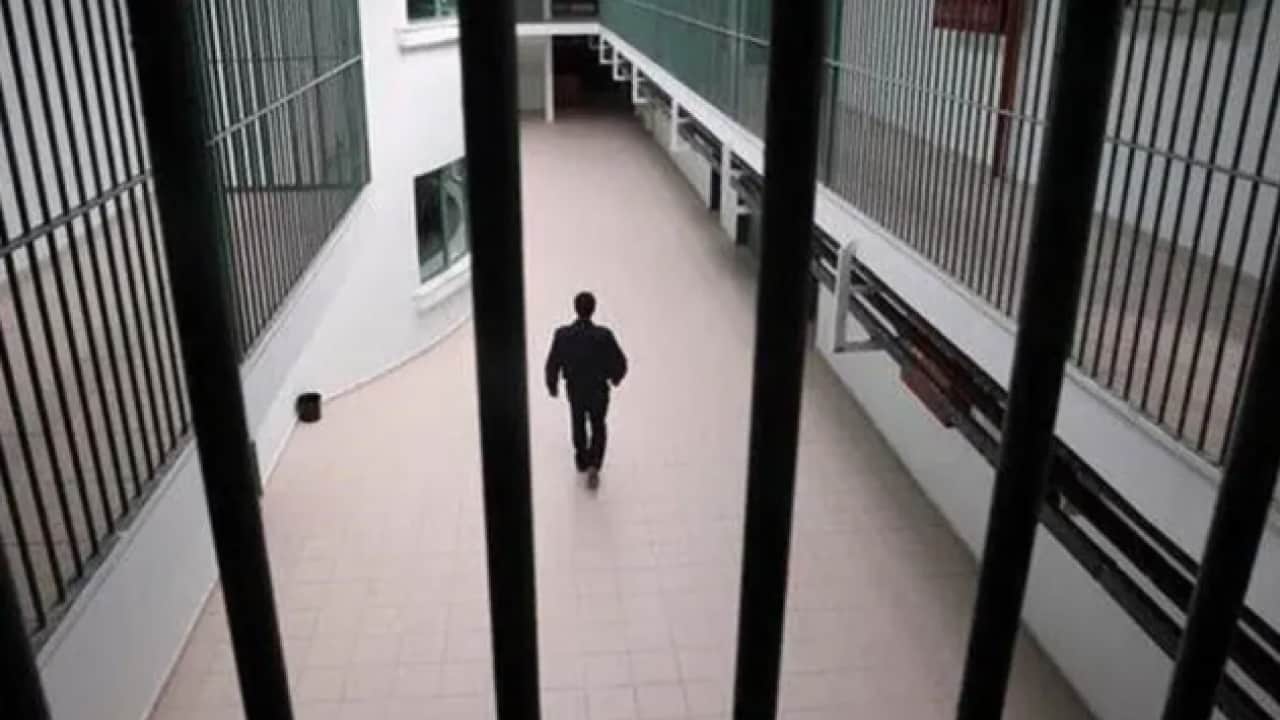 Foto - Burası Türkiye değil övdükleri Avrupa’nın göbeği: Cezaevinde yatakta uyumak lüks 