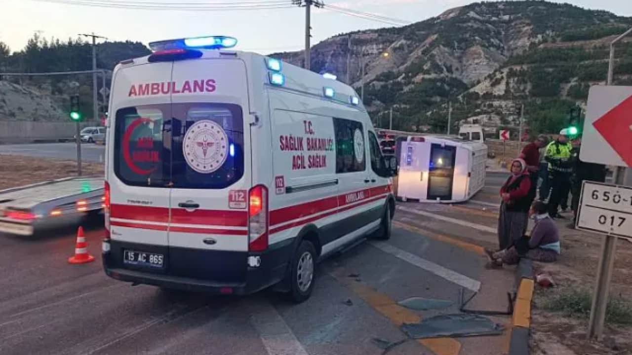 Foto - Burdur'da feci kaza: Çok sayıda kadın yaralandı!