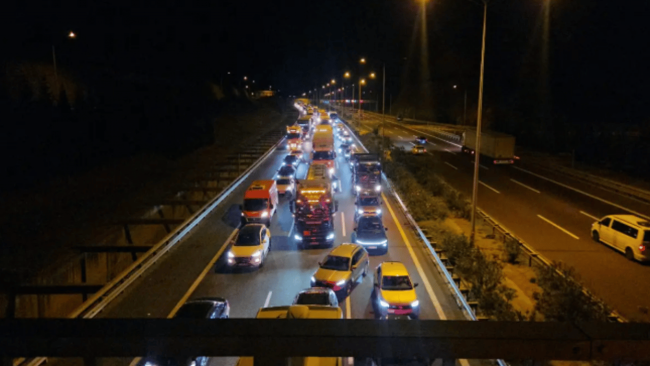 Foto - Bursa'da kan gövdeyi götürdü: Ölü ve yaralılar var!