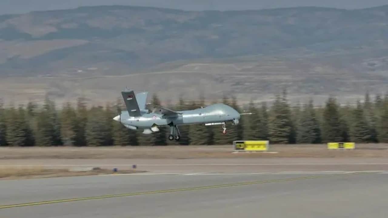 Foto - Büyük anlaşma yapıldı: Türkiye o ülkenin Türk İHA'sını üretmesine yardım edecek