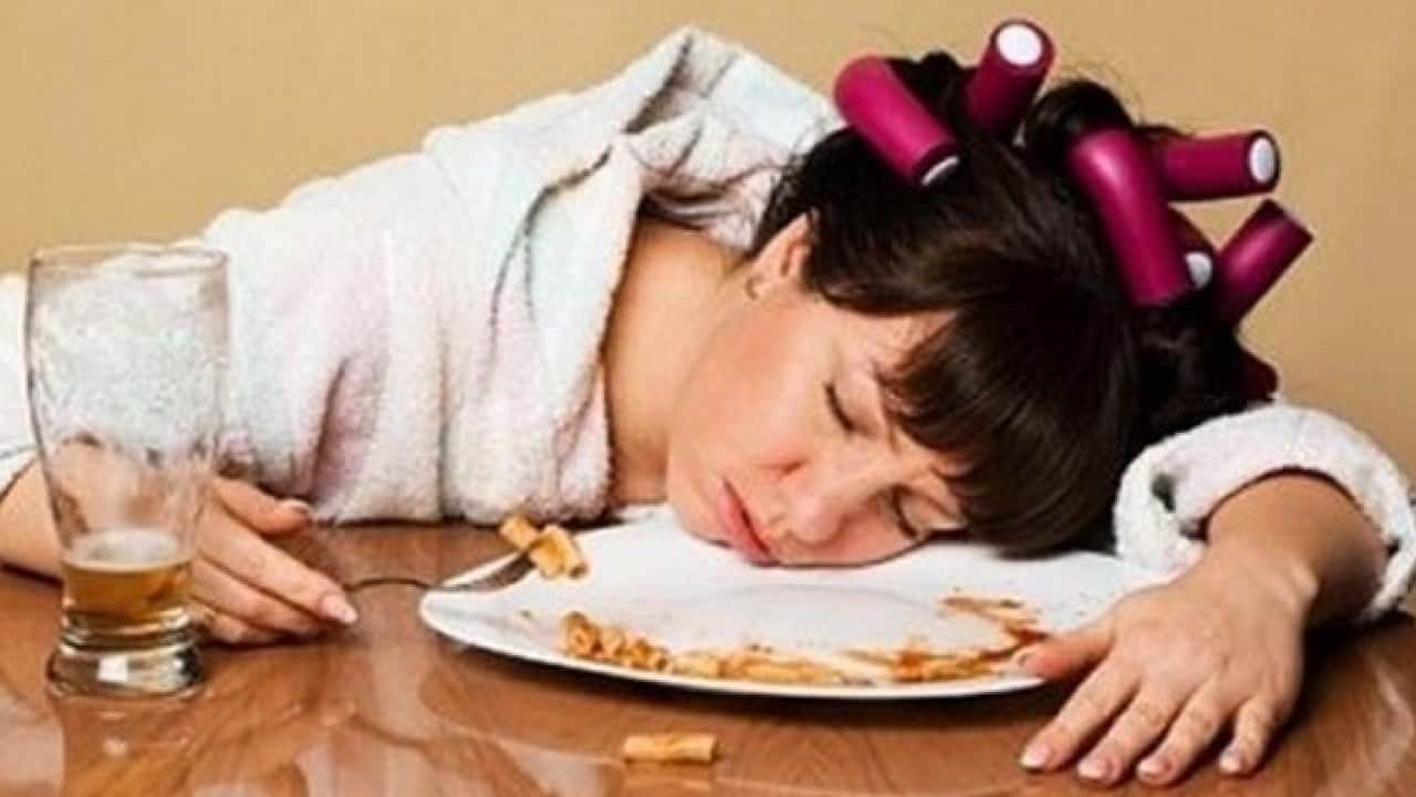Büyük tehlike bakın nelere sebep oluyor! Yemekten sonra hareketsiz kalanlar dikkat