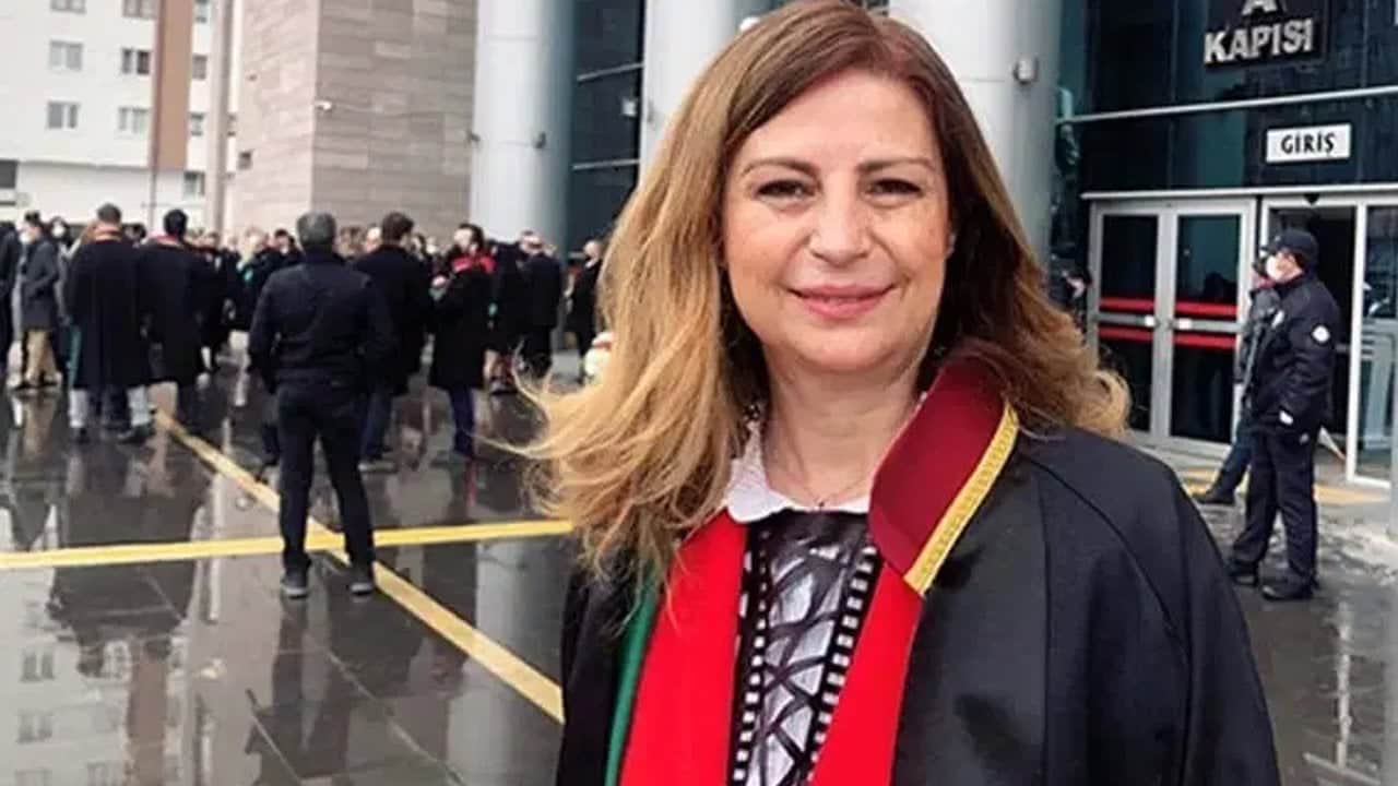 Foto - Büyükşehir belediye başkanı, CHP’den istifa edip Özgür Özel’in partisine katıldı