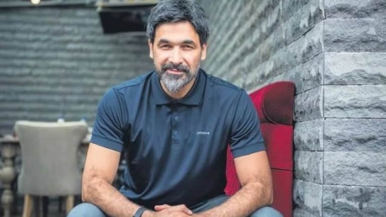 Foto - Çakarlı arabanın içinden çıkan isim herkesi şaşırttı: Açıklama geldi