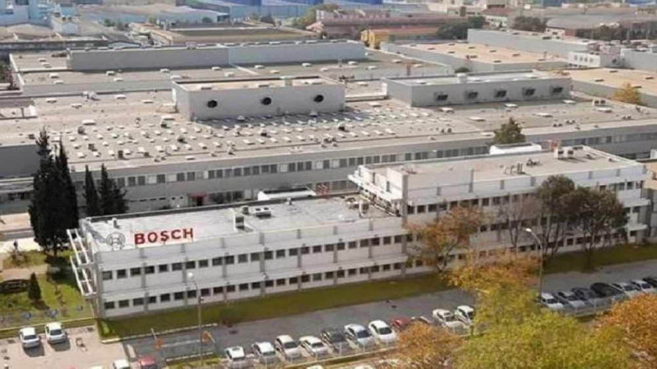 Foto - Çalışanlar zorunlu izne çıkarılacak! Dev otomotiv şirketi üretime ara veriyor