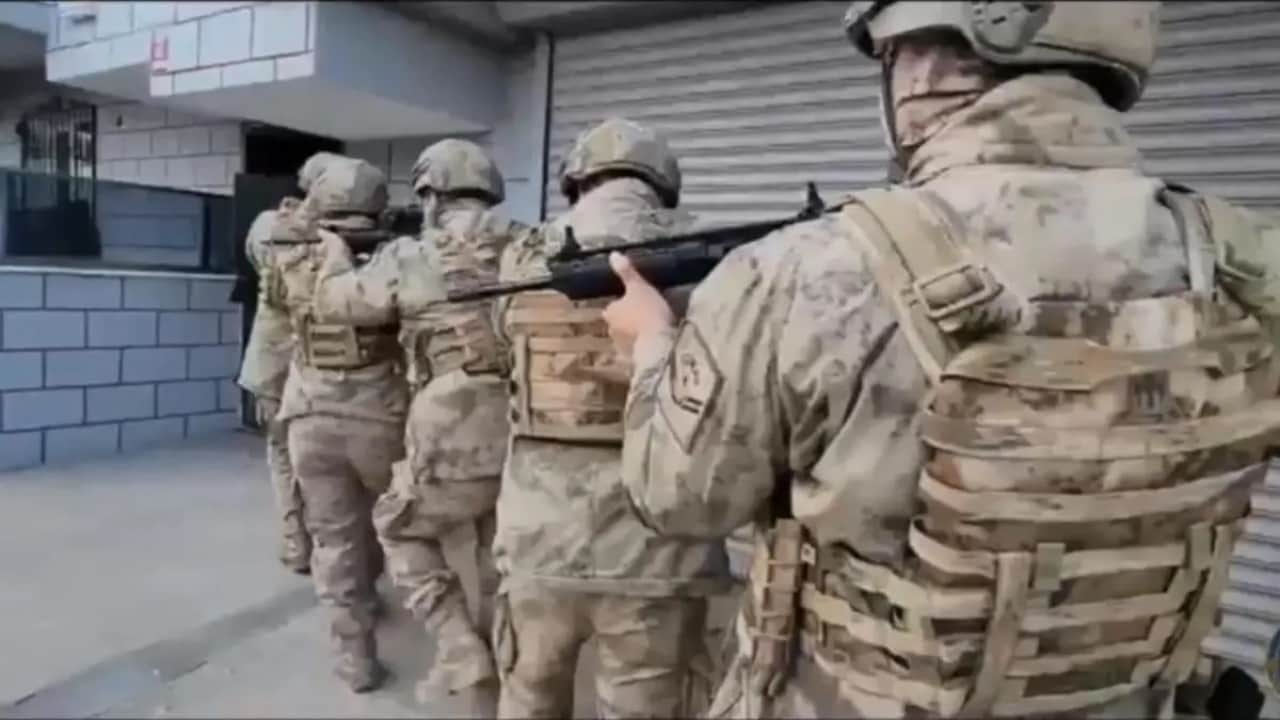 Foto - Çapinler ve Sasunlu gruplarına operasyon: Çok sayıda kişi yakalandı