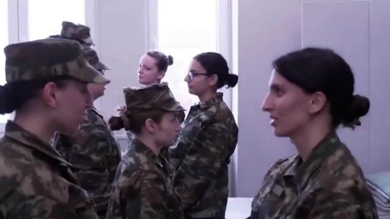 Foto - Çaresiz kalınıp apar topar orduya alınan kadın askerler Türkiye'ye karşı yemin etti