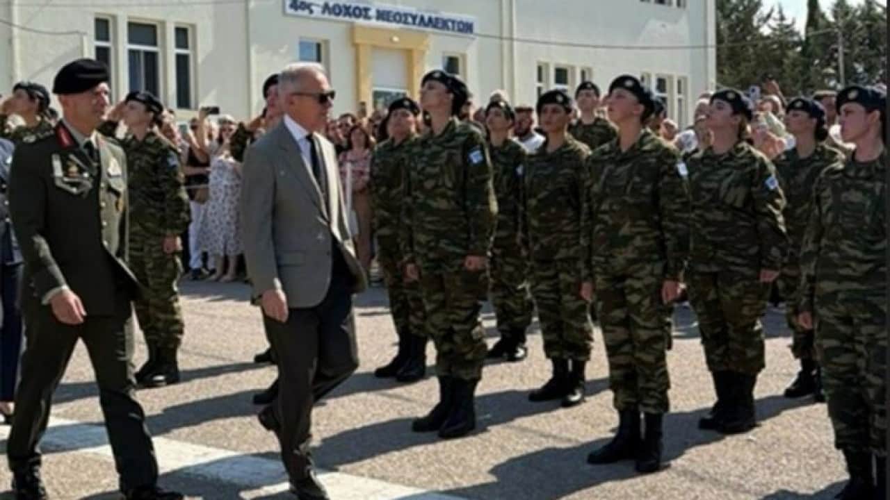 Foto - Çaresiz kalınıp apar topar orduya alınan kadın askerler Türkiye'ye karşı yemin etti