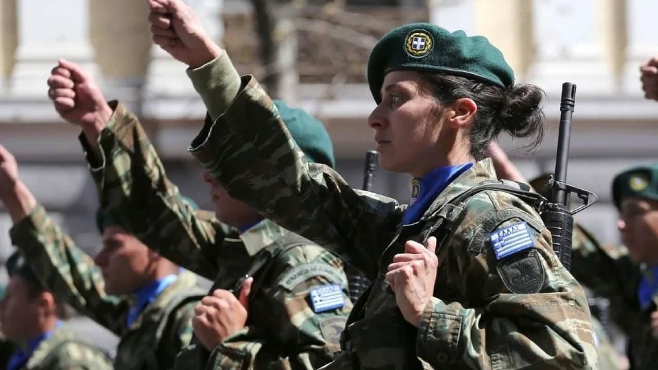 Foto - Çaresiz kalınıp apar topar orduya alınan kadın askerler Türkiye'ye karşı yemin etti