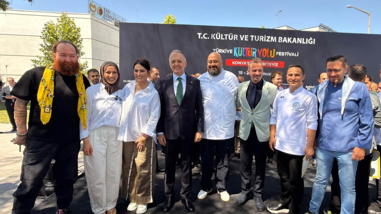 Foto - Çatalhöyük'ten Mevlana'ya uzanan kültür yolculuğu Konya'da başladı...