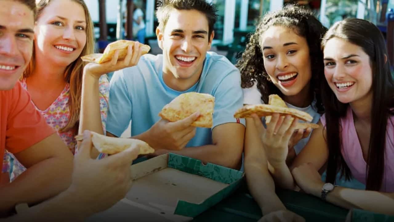 Foto - Çay, kahve, sıcak içecekler, yanlış beslenme alışkanlıkları, gece yemeği... Genç nesil için büyüyen risk