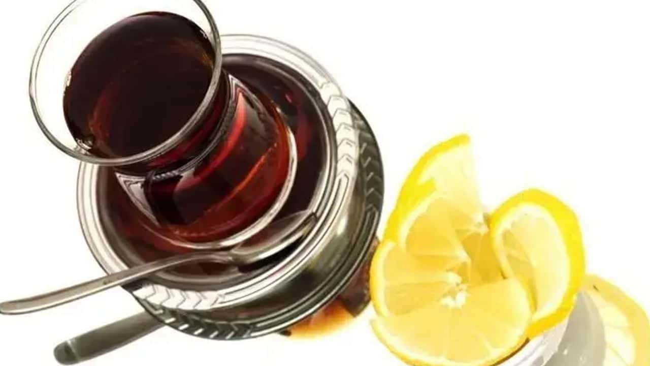 Foto - Çaya 1 dilim limon sıkarsanız... Demir emilimini dengelemeye yardımcı olur! 5 yararı, püf noktaları