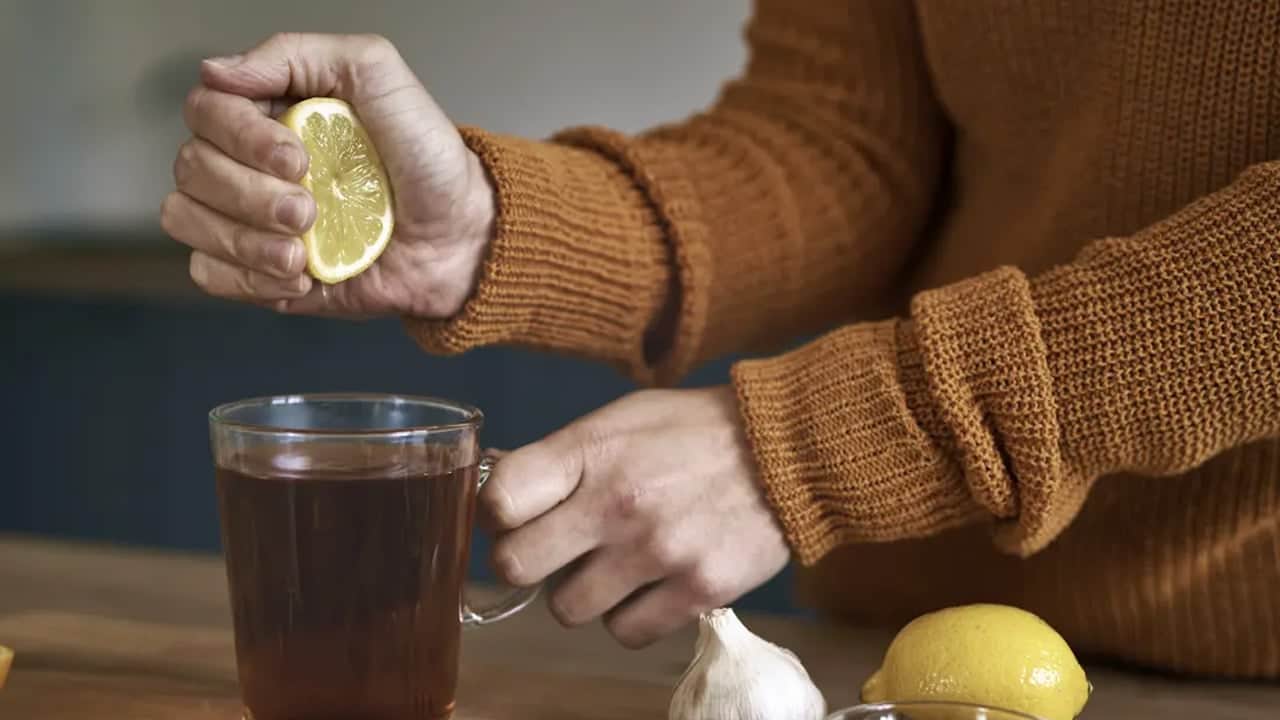 Foto - Çaya 1 dilim limon sıkarsanız... Demir emilimini dengelemeye yardımcı olur! 5 yararı, püf noktaları
