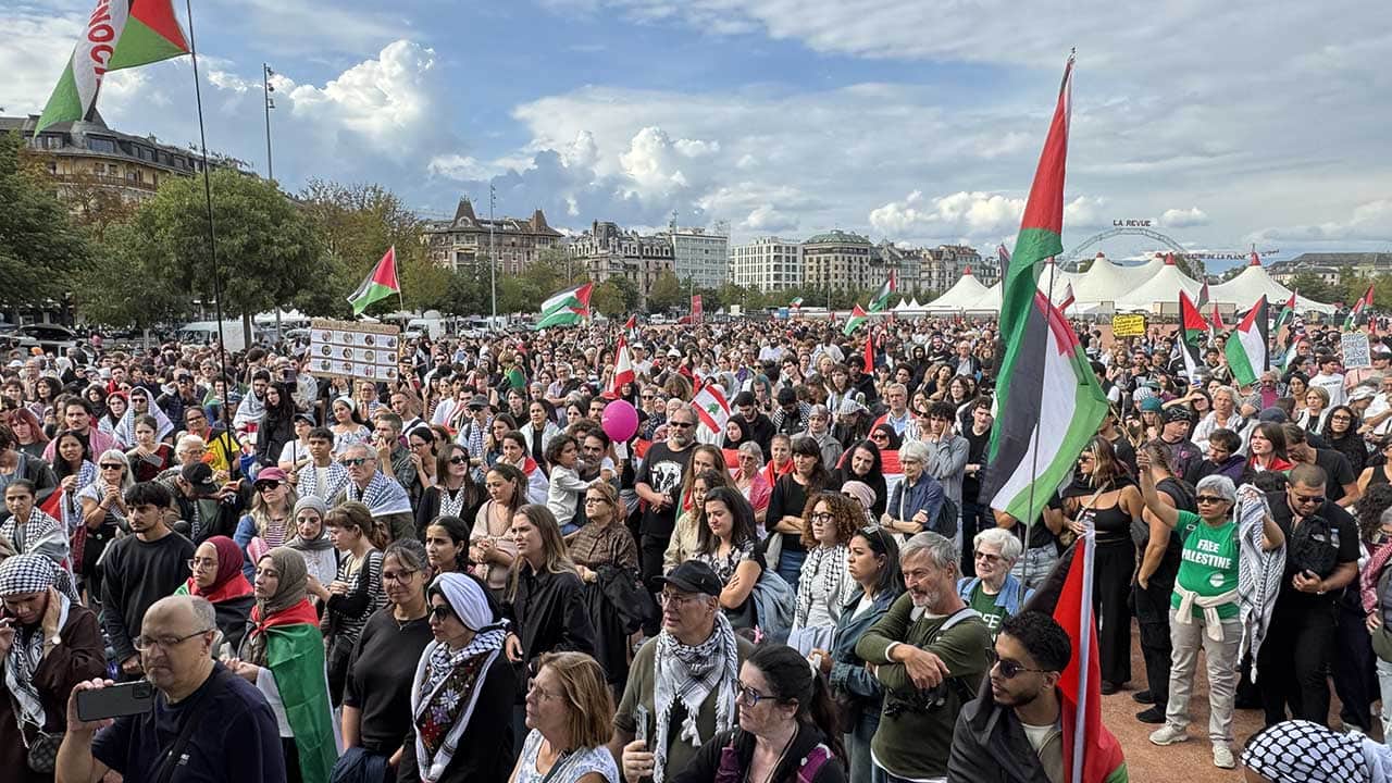 Foto - Cenevre Gazze için ayakta