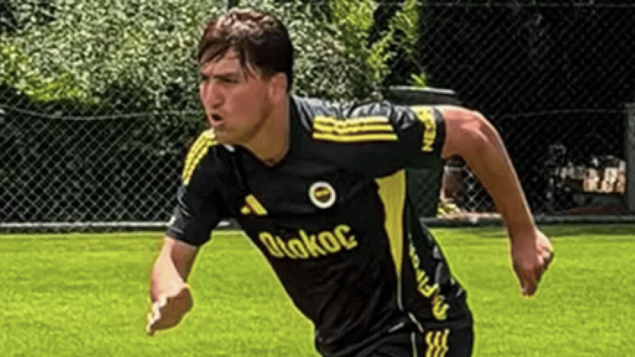 Foto - Cengiz Ünder hiç beklenmedik imzayı atmak üzere! Transferin eli kulağında